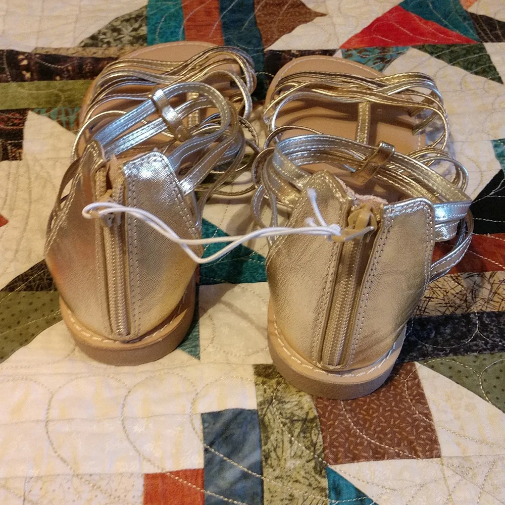 Sandals - Picture 3 of 4